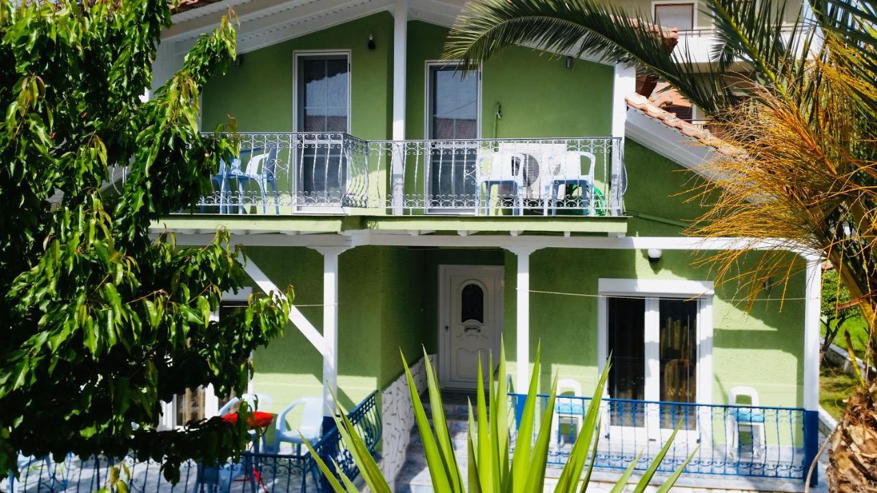 Nadia'S Beach House Pefkari Bagian luar foto